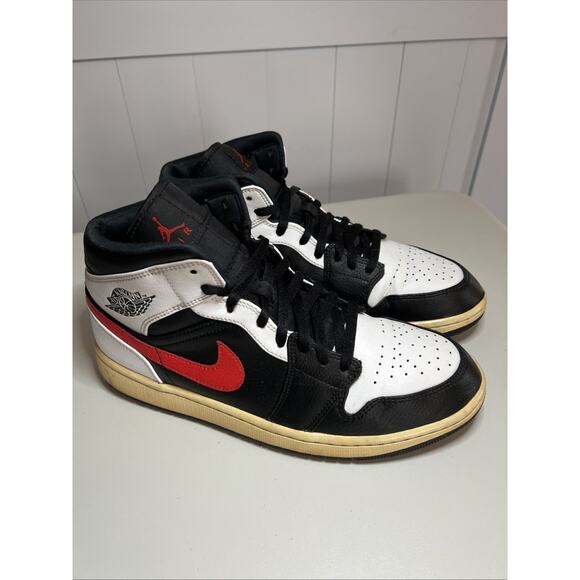 Size 11 - Air Jordan 1 Mid Chile Red - Picture 2 of 9